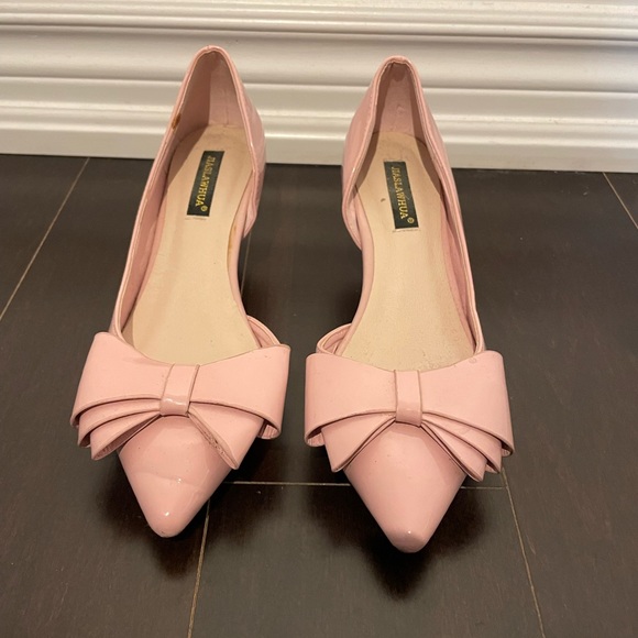 Must go before 31st! Kitten heels size 5 - Picture 1 of 3
